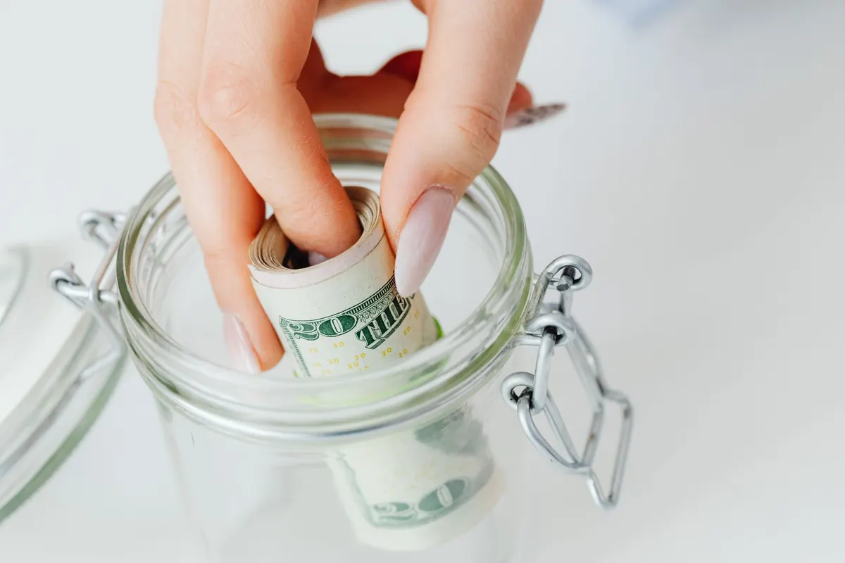 Emergency Fund vs. Investing: Where Should Your Next $500 Go?